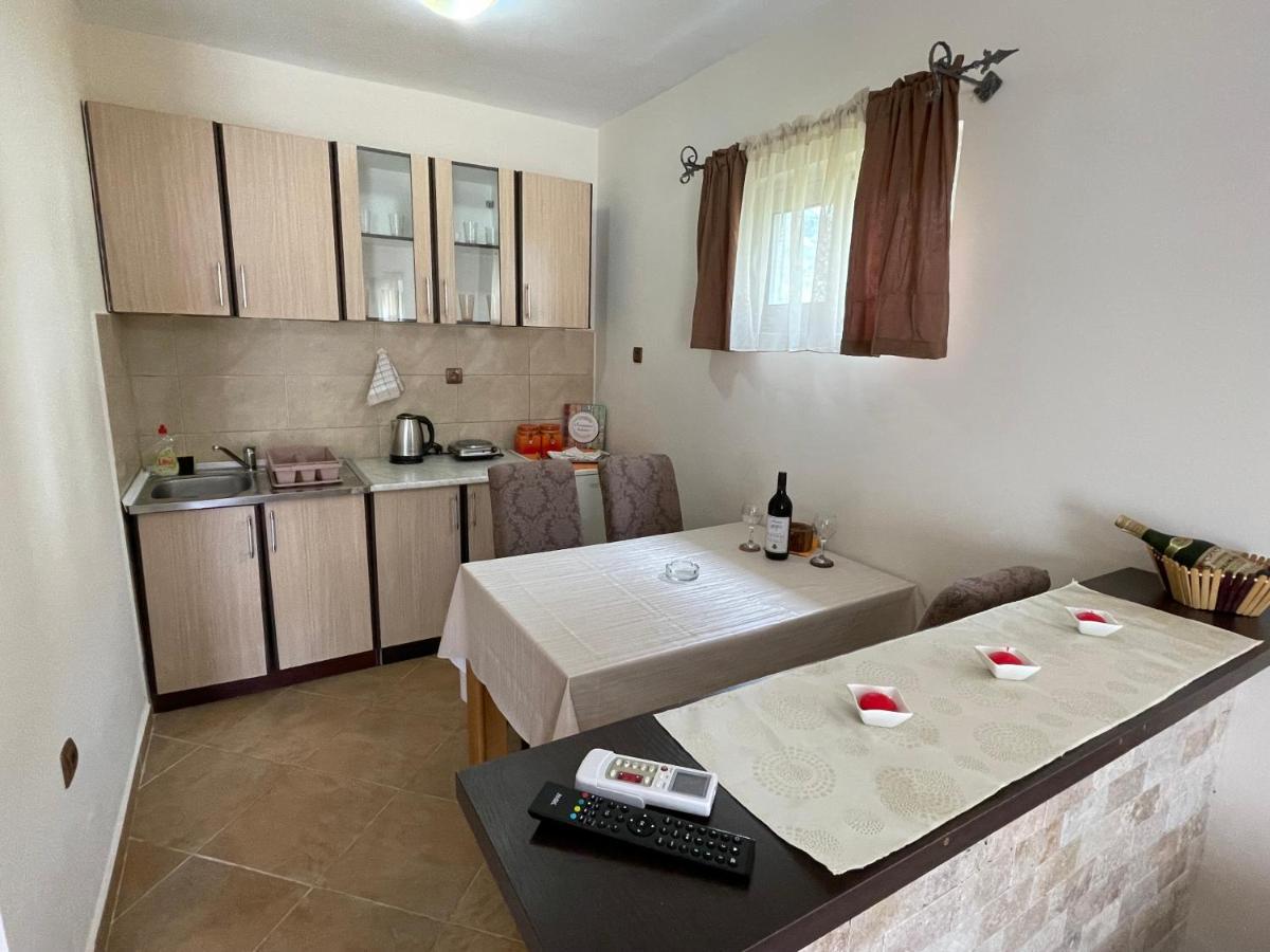 Apartments Monte Casa Бар Экстерьер фото